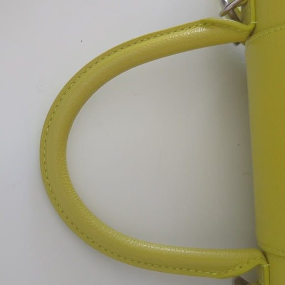Balenciaga yellow small bag like new - Picture 5 of 10